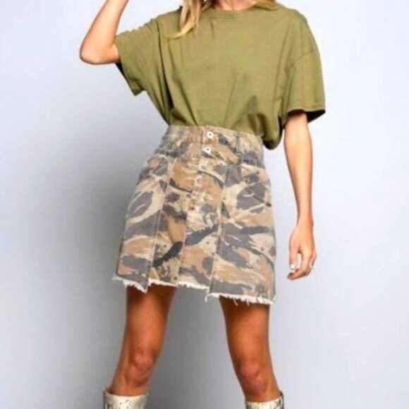 POL Camouflage  A line Twee Utility Washed Mini Denim Skirt S - Picture 1 of 7